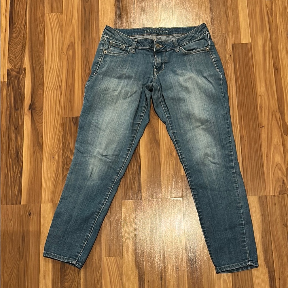 Old Navy Rockstar cropped jeans size 10